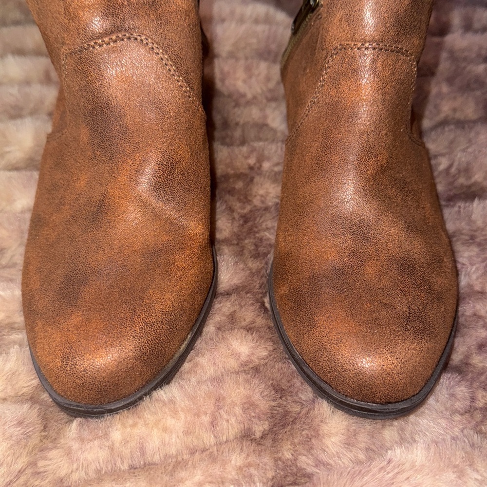New Sun+Stone Womens Adelinee Brown Faux Leather zippered Ankle Boots Shoes,sz 6 - Picture 3 of 11